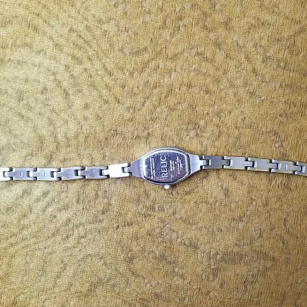 RELIC FOLIO BRACELET WATCH - Picture 9 of 12